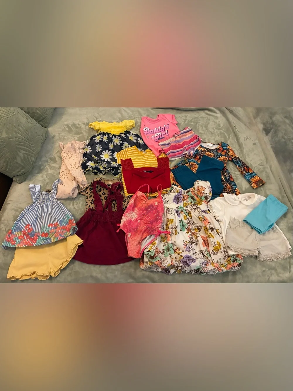 Girls Toddler Lot of 17 Pieces of Clothing Size 2T/3T